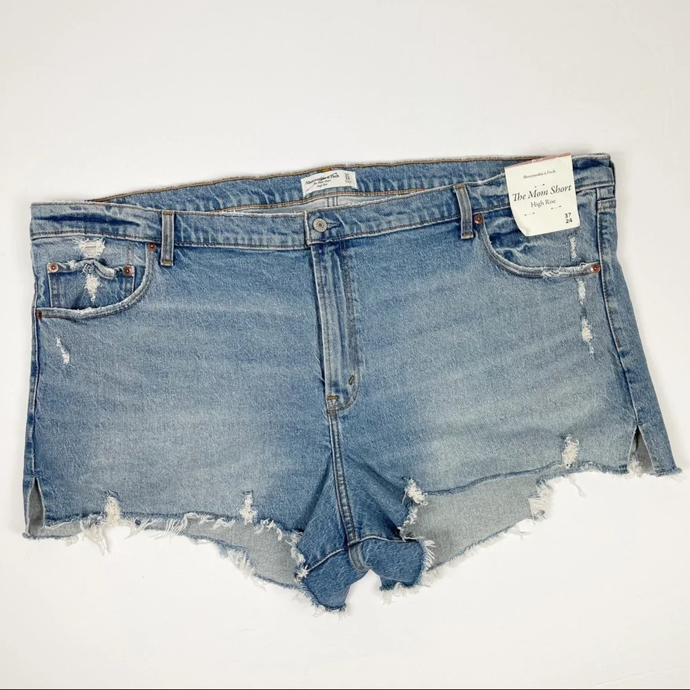 Abercrombie & Fitch Mom‎ High Rise Distressed Denim Shorts 24